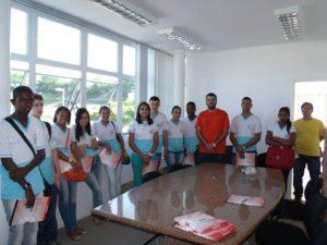 Visita dos alunos da Escola Estadual Padre Antonio Vieira à Célula